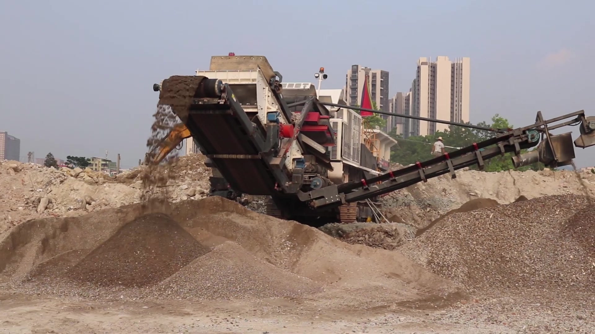 建筑垃圾處理機械,邁科路重工建筑垃圾處理設(shè)備